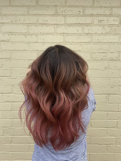 Pastel Pink Hair Balayage Brown, Rose Brown Ombre Hair, Rose Gold Streaks In Black Hair, Rose Gold On Brunette Hair, Pink Hair Inspiration Ombre, Brown To Rose Gold Hair, Rose Gold Peak A Boo Hair, Winter Balayage Brunettes Short Hair, Pink On Brunette Hair