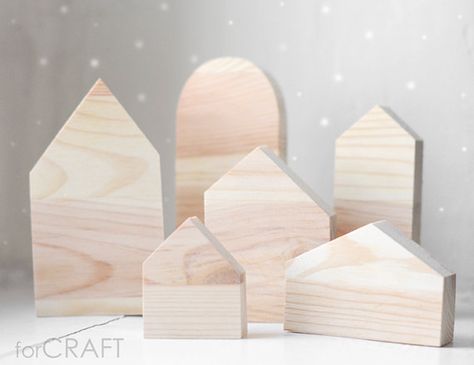 Set of 6 - wooden village, six houses, unpainted, natural wood, wooden houses, DIY, wooden toys, wooden decorative houses, wooden supplies Diy Christmas Deco, Small Wooden House, Scrap Wood Crafts, Wooden Christmas Decorations, Easy Wood Projects, Farmhouse Crafts, Barn Wood Crafts, Diy Wooden Projects, Wood Shop Projects