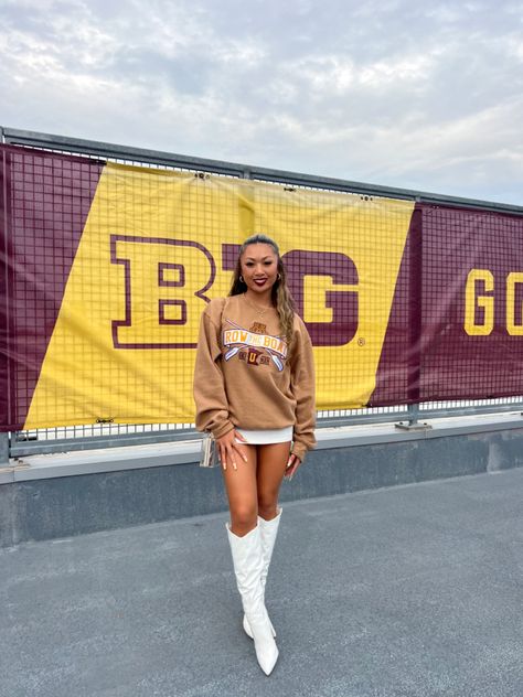 university of minnesota #umn #SKIUMAH #gogophs University Of Minnesota Game Day Outfits, Row The Boat, College Gameday, Game Day Outfit, Day Outfits, University Of Minnesota, Gap Year, Gameday Outfit, Day Outfit