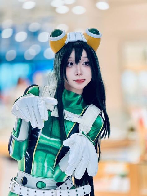 Cosplay FC (official) | Facebook Tsuyu Asui Cosplay, Froppy Cosplay, My Hero Academia Costume, My Hero Academia Cosplay, I Wan, Boku No Hero Academia, Hero Academia, My Hero Academia, Tik Tok