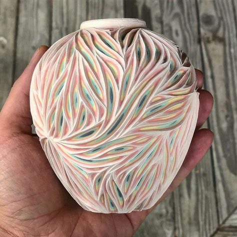 This Artist Carves Pottery And Reveals Unexpected Layers Of Colors Underneath Forest Ceramics, Ceramics Vase, Colorful Pottery, Happy December, Porcelain Eggs, Color Reference, Porcelain Lamp, Handmade Porcelain, Thrown Pottery