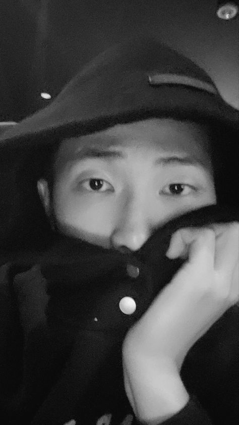 #rm #namjoon #joon #kimnamjoon #bts #rmwallpaper #btswallpaper #selca #selfie Namjoon Selfie, Kimnamjoon Bts, Pink Songs, Jimin Funny, Rm Namjoon, Bts Jimin Funny, Black Pink Songs, Bts Members, Bts Face