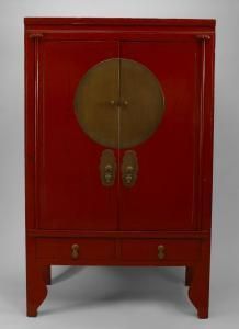 #Chinese style (19/20-th Cent) red #lacquer armoire with a large round brass applique #Asianantiques Chinese Whispers, Asian Interior Design, Armoire Cabinet, Painted Wardrobe, Chinese Cabinet, Asian Interior, Asian Furniture, Shaker Furniture, Asian Home Decor