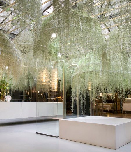 Fairytale Garden, Plant Installation, Flower Installation, Spanish Moss, Salou, Design Del Prodotto, Hanging Garden, Plant Design, Vertical Garden