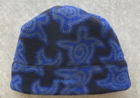 Arcteryx Beanie, Patagonia Beanie, Cool Beanies, Patagonia Accessories, Fleece Beanie, Beanie Fits, Funky Hats, Fire Fits, Cold Weather Outfits