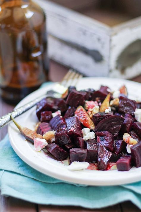 Fig Salad Recipes, Blackberry Balsamic, Fig Smoothie, Pegan Diet, Low Sugar Jam, Roasted Figs, Fig Salad, Roasted Beet Salad, Savory Salads