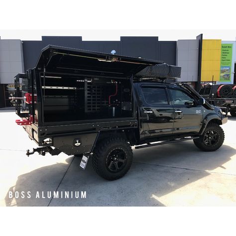 Toyota Hilux Canopy, Hilux Canopy Setup, Hilux Camper, Best 4x4 Cars, Ute Canopy, Tactical Truck, Camping Set Up, Tacoma Truck, Door Canopy