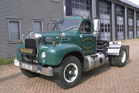 Mack B61 Thermodyne Old Mack Trucks, Mack Attack, Truck Camper Shells, Camper Shells, Sand And Gravel, Mack Trucks, Dump Trucks, Truck Camper, Vintage Trucks