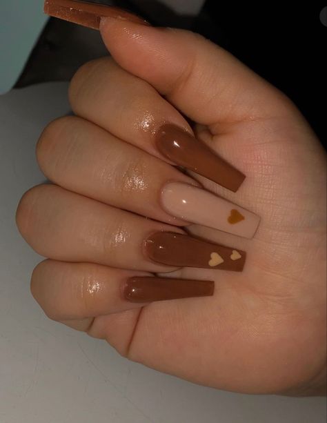 Brown Acrylic Nails Coffin Short, Brown Coffin Nails, Mail Inspo, Nail Art Designs For Beginners, Nail 2023, Easy Nail Art Designs, Brown Acrylic Nails, Brown Nails Design, Nails Yellow