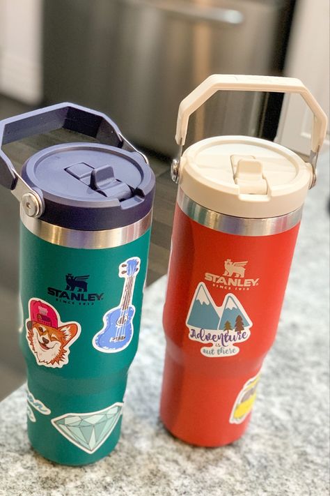 Stickers On Stanley Cup, Stanley Cup Aesthetic Stickers, Stanley Water Bottle Aesthetic, Stanley Iceflow Aesthetic, Tumbler Aesthetics, Water Stanley, Flask Aesthetic, Water Bottle With Stickers, Stanley Stickers