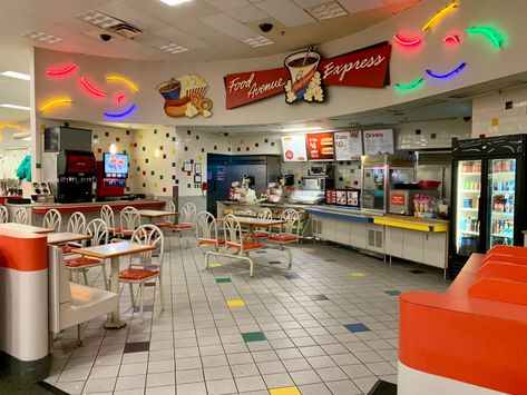 Reddit user discovers completely unchanged 1990s Target cafe: ‘Looks so much better’ Old Commercials, Kodak Moment, Liminal Space, The 90s, Neon Lighting, Old Houses, Old Things, Target, Cafe