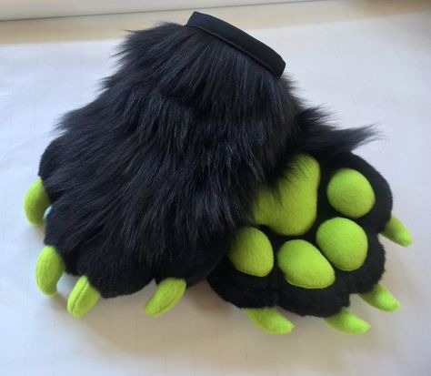 Twitter Green Fursona, Green Fursuit, Paw Ideas, Fursuit Paws, Kitten Mittens, Fursuit Tutorial, Diy Pop Socket, Fursuit Head, Green Colours