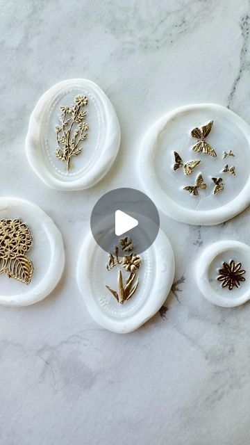 Betsy Goodman | Lettering & Wax Seal Artist on Instagram: "Marbled wax seals. Yes or no!? 

I love how elegant these seals turned out!! You can’t for wrong with vellum and white sealing wax with gold accents 🤍

#bgoodslettering #waxsealclub #waxsealmaking #waxseals" Wax Seal Stamp Diy, Wax Seals Diy, Stamp Diy, Sealing Wax, Yes Or No, Wax Seal Stamp, Seal Stamp, Wax Seal, Wax Seals