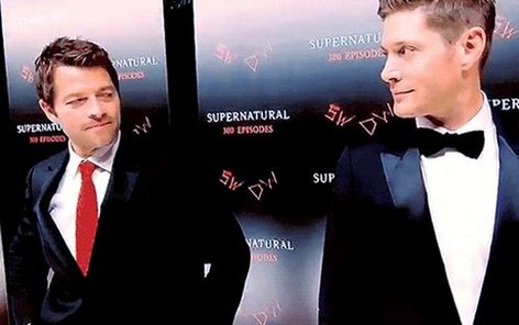 Supernatural Actors, Jensen And Misha, Supernatural Art, Supernatural Jensen, Supernatural Destiel, Winchester Boys, Supernatural Funny, Winchester Brothers, Supernatural Cast