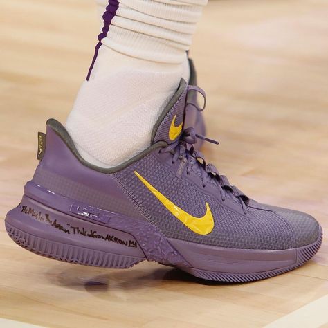 NBA Kicks on Instagram: “LeBron James goes with the Nike Ambassador 13 at home! #NBAKicks” Basketball App, Nike Ambassador, Pickup Basketball, Nike Lebron, Lebron James, Air Max Sneakers, Nike Air Max, Nba, Sneakers Nike