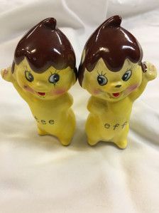 This is a set of 2 figurines from the 1950s for Tasty Freeze Advertising Eff and Tee salt and pepper shakers. These shakers measure approximately 3 1/2” tall and 2” wide. Japan-made Advertising salt and pepper shaker Collectibles. Clean, plugs intact. Nice shape. Vintage Christmas Tree Toppers, Funky Rugs, Salt N Pepper, Mid Century Kitchen, Vintage Kitsch, Salt And Pepper Set, Vintage Christmas Tree, Salt And Pepper Shaker, Beautiful Tree