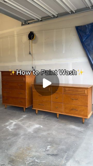 Dry Brush Painting Technique Furniture, Paint Washing Furniture, Paint Washing Wood, Paint Wash Furniture, Paint Furniture Diy, Repurposed Wood Projects, Refurbishing Furniture, Paint Wash, Furniture Flip