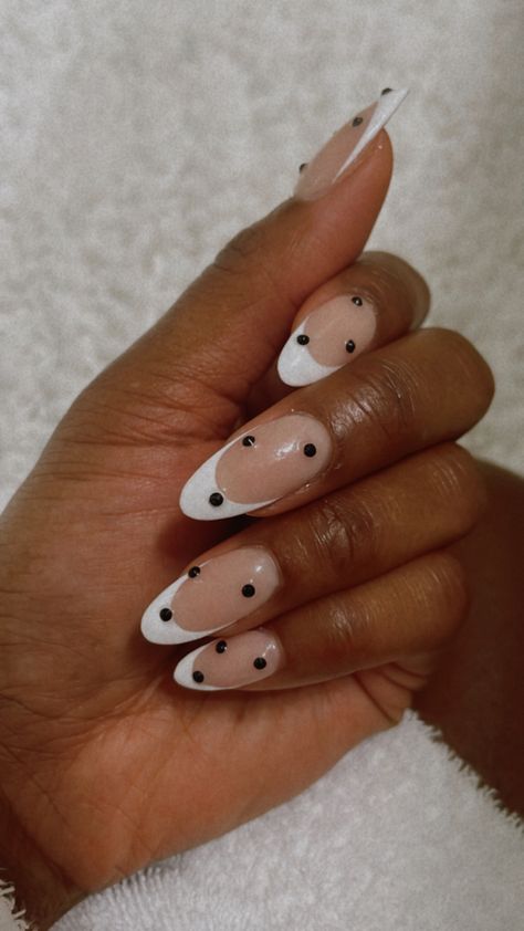 French Manicure Polka Dots, French Tip Nails With Polka Dot Design, French Tip And Dot Nails, French Manicure With Polka Dots, Chrome Polka Dot Nails, Polka Dot French Nails, French Tip Polka Dot Nails, French Manicure With Dots, Polka Dot Nails French Tip