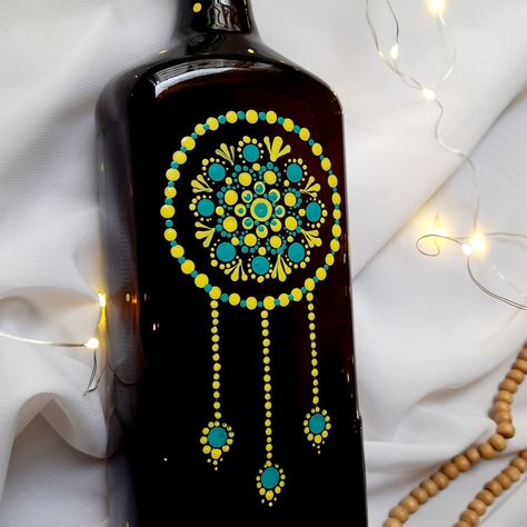 Easy Dot Mandala Bottle Painting | DIY Bottle Craft | Home Decor idea | DIY for Beginners Bottle Art For Beginners, Bottle Dot Mandala, Dot Mandala Bottle Art, Dot Mandala Art On Bottle, Dot Mandala On Bottle, Mandala Dot Painting On Bottle, Bottle Mandala Art, Mandala Bottle Painting, Dot Mandala Art For Beginners