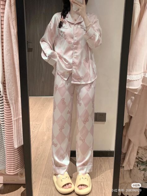 Cute Night Outfits, Casual Home Outfits, Dangerous Love, Pajama Fashion, Sleepwear Fashion, Cute Sleepwear, Cute Pajama Sets, Pajama Outfits, Not Me