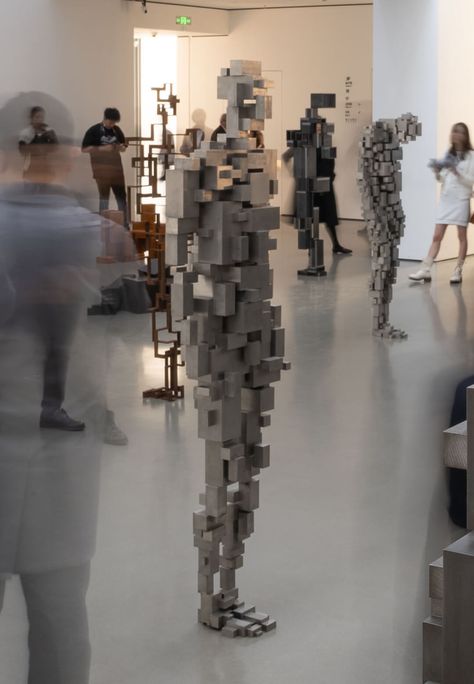 British sculptor Antony Gormley presents ‘Living Time’ at TAG Museum, China Antony Gormley Sculptures, Turner Prize, Dutch Art, Antony Gormley, Drawing Style, A Level Art, Art Aesthetic, British Artist, Abstract Sculpture