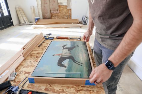 How To: DIY Canvas Floater Frame - Chris Loves Julia Diy Canvas Frame, Framing Canvas Art, Diy Oil Painting, Floating Canvas Frame, Oil Painting Frames, Wood Wall Art Diy, Craft Board, Painting Frame, Art Resources