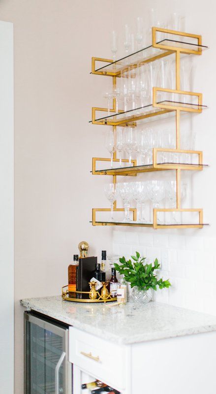 Bar Shelves Ideas, Living Room Bar Ideas, Glass Bar Shelves, Shelf Coffee Bar, Bistro Shelving, Bar Renovation, Gold Shelf, Kitchen Bar Design, Gold Shelves