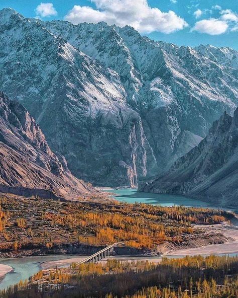 Attabad Lake, Pakistan Wallpaper, Pakistan Pictures, Pakistan Tourism, Pakistan Culture, Hunza Valley, Pakistan Travel, Gilgit Baltistan, Scenery Pictures