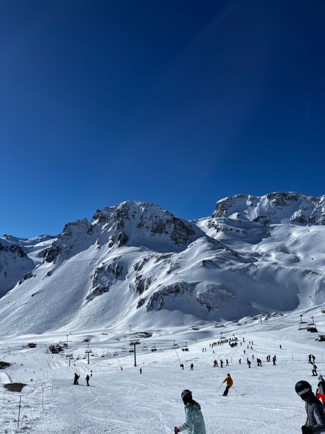 skiing aesthetic. alps aesthetic. french alps aesthetic. snow aesthetic. snowboarding aesthetic. French Alps Aesthetic, Alps Aesthetic, Aesthetic Snowboarding, French Alps Ski, Snowboarding Aesthetic, Skiing Locations, Types Of Skiing, Skiing Aesthetic, Aesthetic Snow