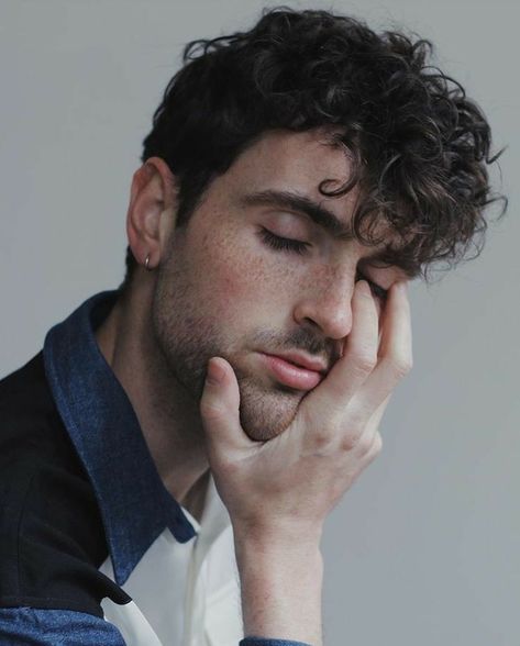 Duncan Laurence, Sergey Lazarev, Happy Bday, Photography Poses For Men, Portrait Artist, Poses For Men, Best Artist, Favorite Person, Looking Back