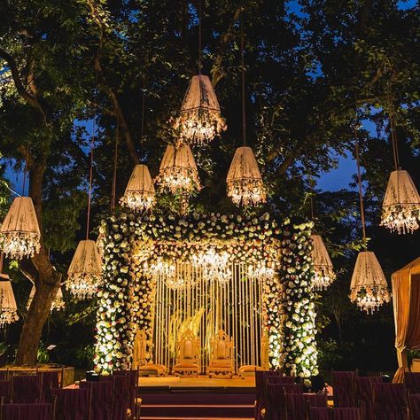 Trending: Mandap Designs For South Indian Weddings Mandap Design Night, Outdoor Reception Stage Decorations, Engagement Venue Decorations Indian, Outdoor Wedding Decorations Indian Night, Qawali Night, Reception Decoration Ideas, Pastel Wedding Decorations, Haldi Decoration, Wedding Decorations Ideas