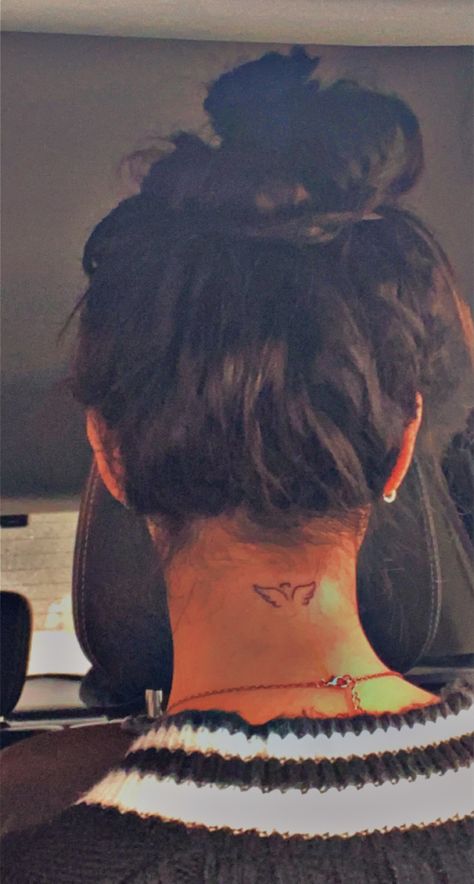 Neck Wing Tattoos Women, Wings Tattoo Back Of Neck, Wing Tattoos On Back, Tattoo Cute, Tattoo Back, Wing Tattoo Designs, Back Of Neck Tattoo, Angel Wings Tattoo, Wing Tattoo