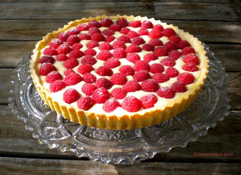 Recipe - A Raspberry & Custard Tart Raspberry Custard Tart, Sunday Desserts, Springtime Desserts, Raspberry Custard, Custard Tarts Recipe, Sunday Dessert, Apricot Preserves, Spring Time Desserts, Raspberry Tart