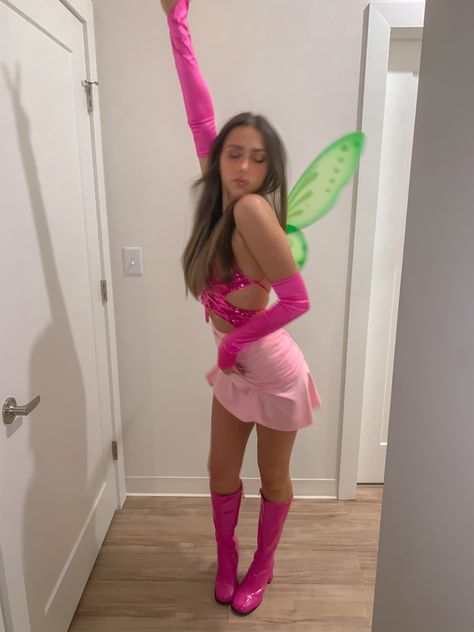 Dress Up Costume Ideas, Flora Fairy Costume, Pink Costume Halloween, Pink Halloween Costumes Women, Light Pink Halloween Costume, Winx Flora Costume, Flora Halloween Costume, Flora From Winx Club Costume, Disfraz Winx Club