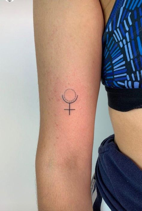 Pluto Glyph Tattoo, Pluto Symbol Tattoo, Pluto Tattoo, Tattoos Scorpio, Scorpio Tattoo Ideas, Tattoo Scorpio, Alex Tattoo, Spiritual Elements, Scorpio Zodiac Tattoos