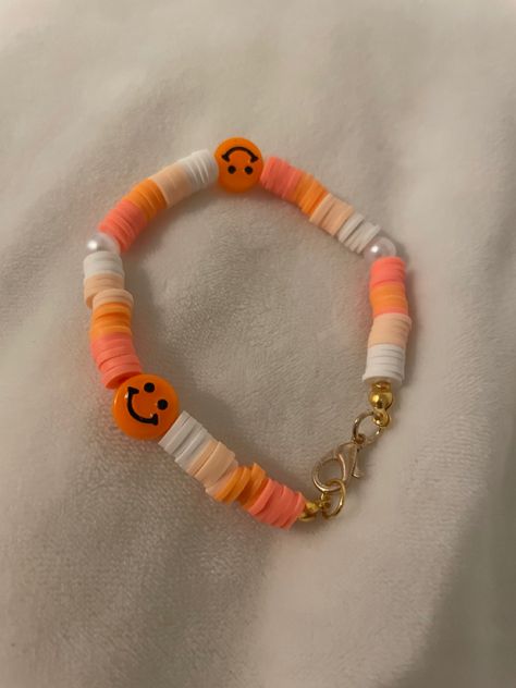 Orange Bracelet Ideas, Orange Beaded Bracelets, Pulseras Ideas, Orange Accessories, Preppy Bracelets, Orange Jewelry, Preppy Jewelry, Bracelets Ideas, Orange Bracelet