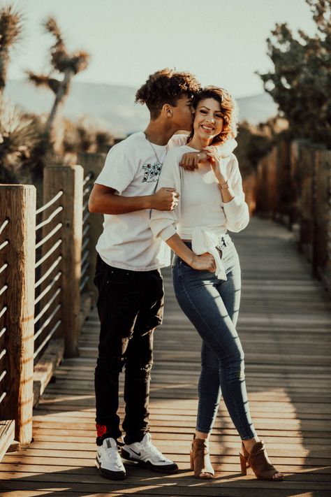 Photo Idea Mom And Son, Son And Mother Pictures, Mother Teenage Son Photography, Mother Grown Son Photos, Mother And Older Son Photo Ideas, Mom And Sons Family Photos, Casual Mom And Son Photos, Mom And Grown Sons Photoshoot, Mom And Son Photo Shoot Ideas