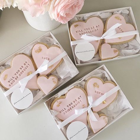 Custom cookie boxes for the special ladies in your life 💕 #bridesmaidproposal  We 🧡 www.blinkedtwice.com Proposal Cupcakes, Pink Party Foods, Bridesmaid Cookies, Bride Cookies, Wedding Cake Cookies, Cookie Boxes, Bridesmaid Boxes, Custom Cookie, Summer Wedding Outdoor