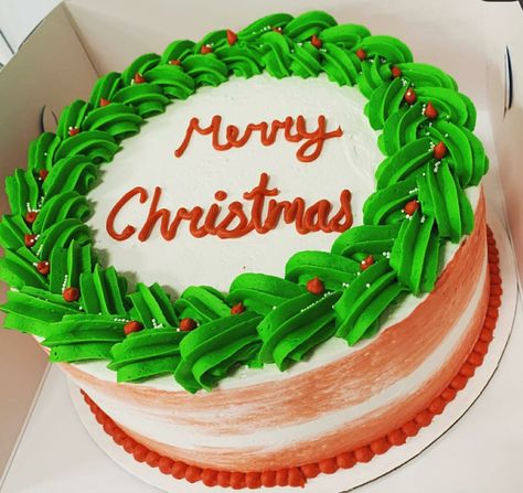 Wreath Decorating Ideas, Christmas Themed Cake, Christmas Cake Designs, Christmas Cake Decorations, Beautiful Desserts, Round Cakes, Christmas Cake, Christmas Desserts, Christmas Baking