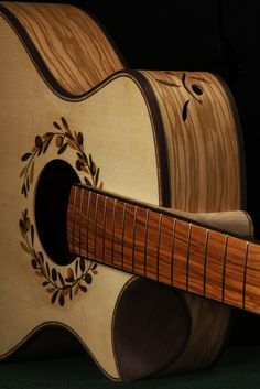 Hatcher Italian Olivewood and Italian Alpine Spruce - Page 11 - The Acoustic Guitar Forum Beautiful Guitars Acoustic, Custom Guitars Acoustic, Cool Guitar Designs, Acoustic Guitar Art, Custom Acoustic Guitars, Guitar Inspiration, Fender Acoustic, Guitar Inlay, Guitar Designs