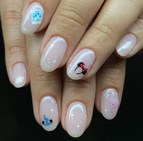 Disney Nails Short Almond, Disney French Tips, Disney Acrylic Nail Designs, Disneyland Nail Art, Disneyland Paris Nails, Disney New Years Nails, Disneyland Nail Ideas, Disney Nail Design, Disney Character Nails