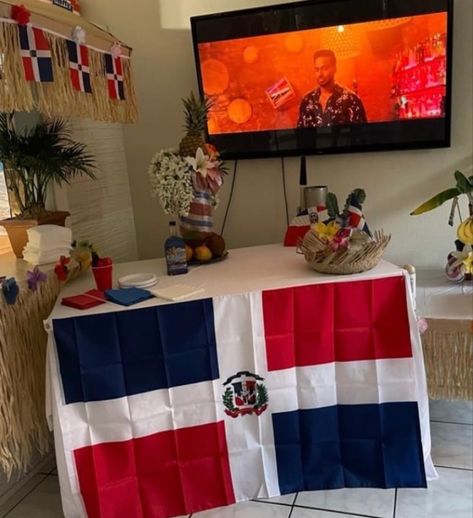 Dominican Party, Dominican Art, Hispanic Heritage Month Crafts, Lion King Birthday, King Birthday, Events Decor, Hispanic Heritage Month, Hispanic Heritage, Heritage Month