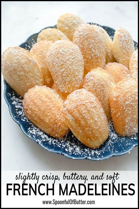 Lemon Madeline Cookies, Vanilla Madeleines Recipe, Orange Madeleines Recipe, Madelines Dipped In Chocolate, Easy Madeleines Recipe, Dipped Madeline Cookies, Madlen Cake Recipe, Lemon Madeleines Recipe, French Madeleines Recipe