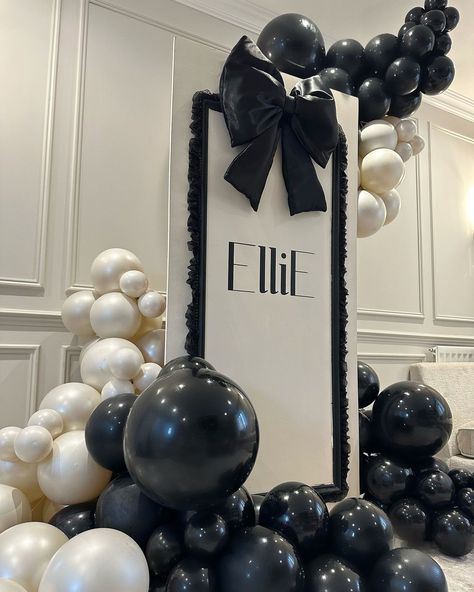 𝐓𝐚𝐤𝐞 𝐚 𝐁𝐨𝐰 ⁣ ⁣ We LOVE the bow trend so when our client requested a “large bow”, we knew we had her!⁣ ⁣ It’s all in the detail - we threw i… | Instagram Black Bow Themed Birthday Party, Black And White Bow Party, Black Bow Birthday, Black And White Balloon Decorations, Black Bow Birthday Theme, Black And White Birthday Decor, Black Bow Party, Bow Decorations Party, All Black Party Decorations