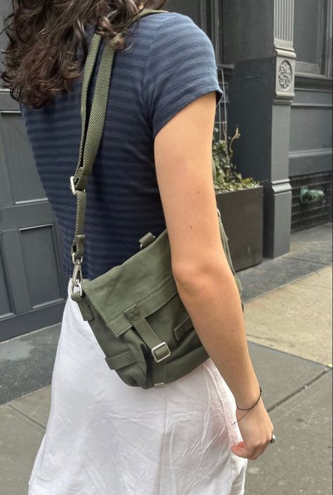 Brandy Melville Messenger Bag, Brandy Melville Bag, Academic Style, Messanger Bag, Mini Messenger Bag, Messenger Purse, Canvas Purse, Bags Aesthetic, Green Outfit