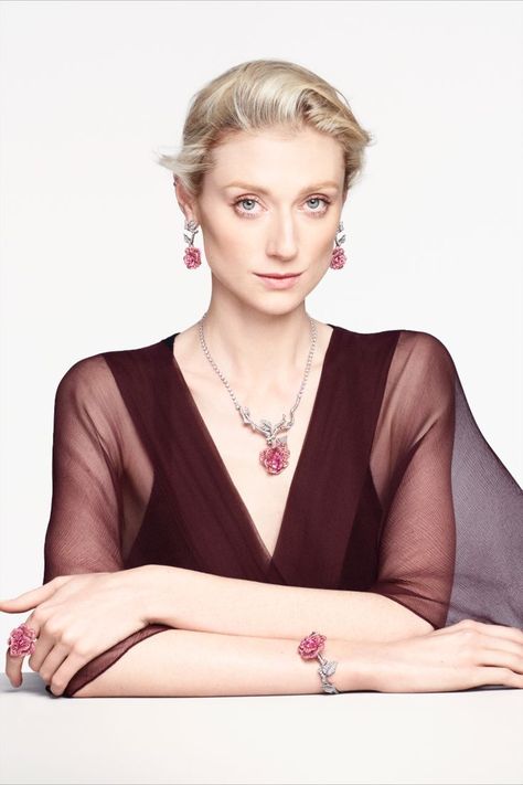 Dior Ambassador, Pretty Suits, Dior Jewellery, Victoire De Castellane, Dior 2021, Elizabeth Debicki, Wind Rose, Barbie Dolls Diy, Dior Designer