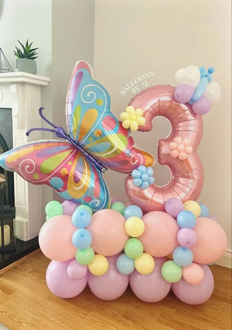 Butterfly Balloon, Butterfly Birthday Party Decorations, Party Balloons Diy, Balloon Bouquet Diy, Deco Ballon, Butterfly Balloons, Balloon Business, Baby Birthday Decorations, Simple Birthday Decorations