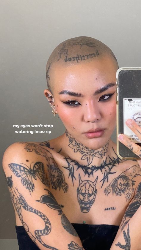 Bald Head Tattoo, Bald Women Fashion, Bald Person, Small Face Tattoos, Horrible Tattoos, Bicep Tattoo Men, Master Tattoo, No Regrets Tattoo, Surreal Tattoo