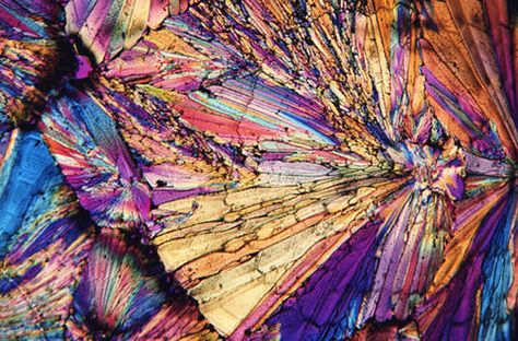 Under Microscope, Candy Pictures, Microscopic Photography, Growing Crystals, Crystal Castle, Crystal Formations, Types Of Crystals, Sugar Crystals, Things Under A Microscope