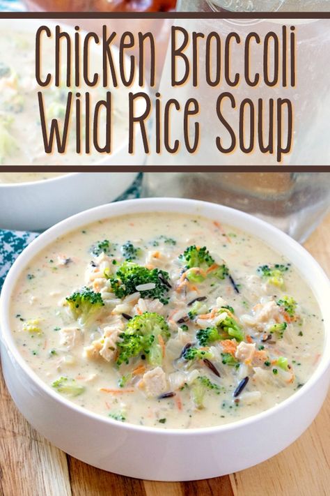 Chicken Broccoli and Wild Rice Soup makes for an easy family-pleasing recipe that is chock-full of delicious chicken, broccoli, and wild rice in a creamy broth! Rice Soups, Chicken Broccoli Soup, Wild Rice Soup Recipes, Wild Rice Recipes, Kraft Foods, Keto Soups, Rice Soup Recipes, Soup Appetizers, Best Soup Recipes